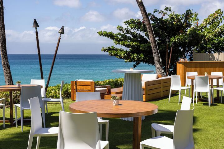 Royal Lahaina Resort & Bungalows
