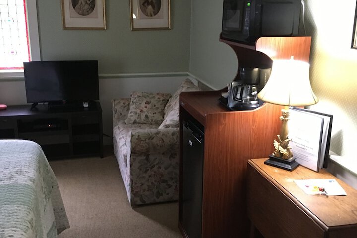 Alexanders Lodge