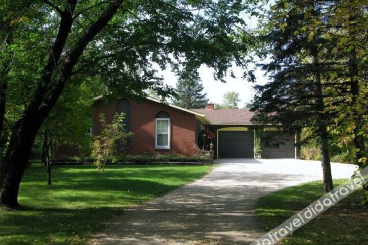 Chickadee Lane Bed & Breakfast
