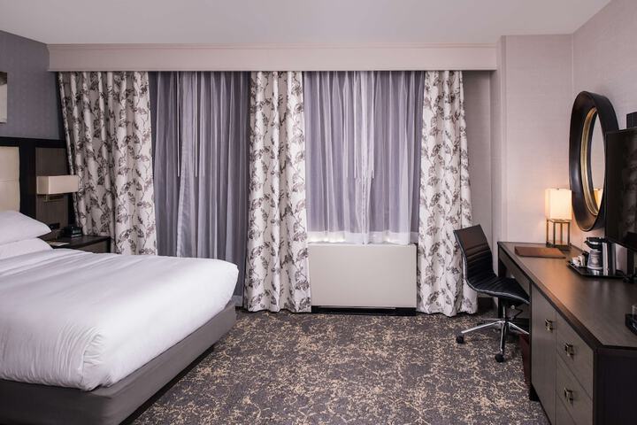 Room 68 of 118