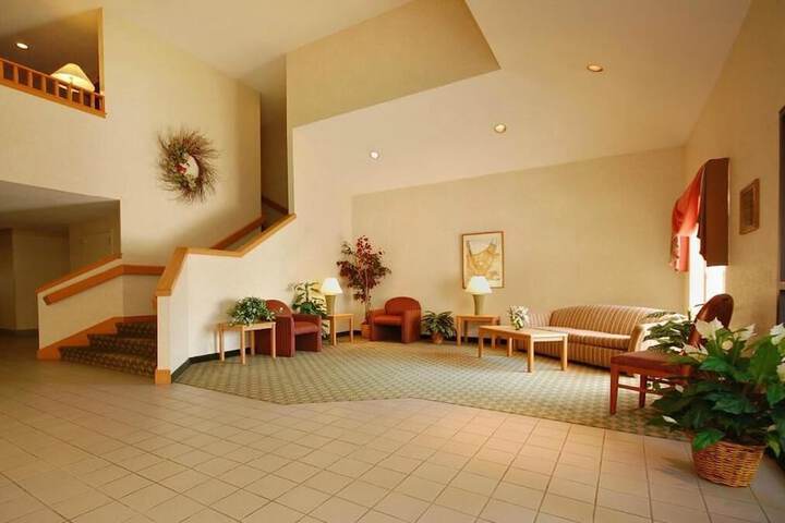 Hotel Interior 6 of 33