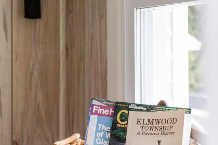 Cedar Creek Cottage Close to Downtown Traverse City Beaches and the TART Trail