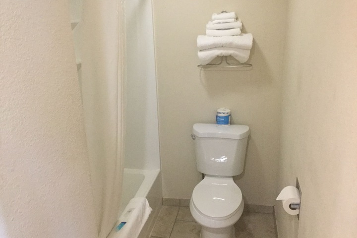 Room 21 of 47