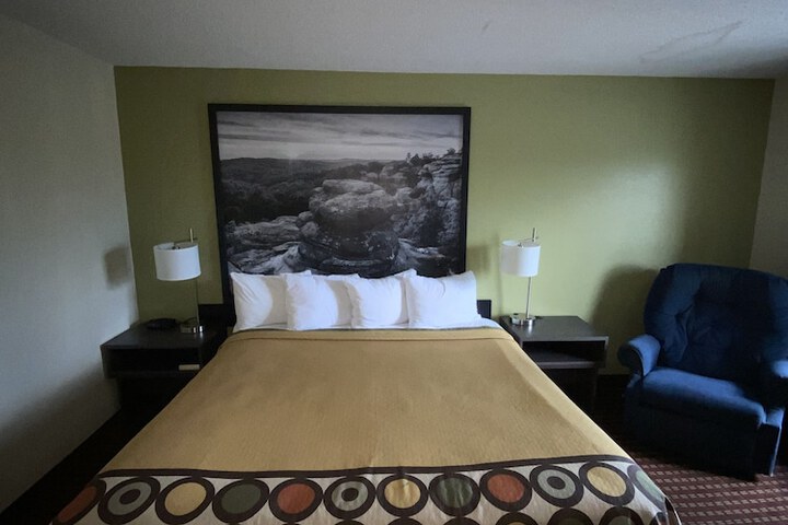 Room 31 of 43