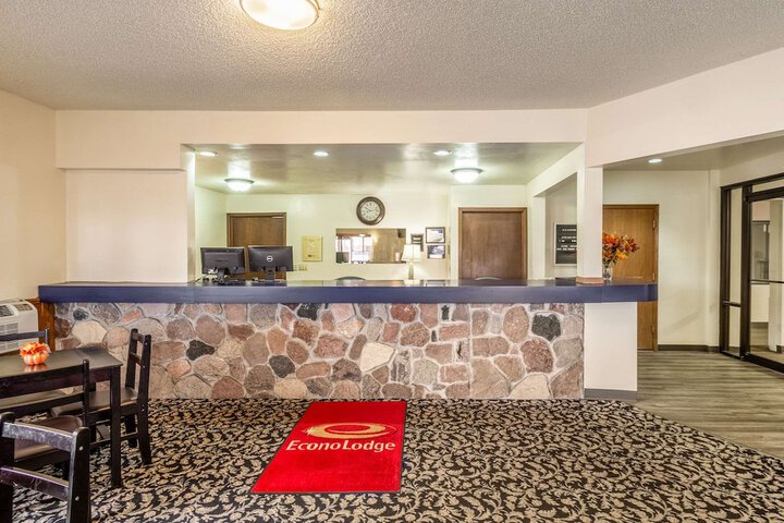 Econo Lodge Waupaca