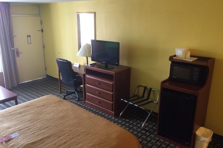 Room 23 of 53