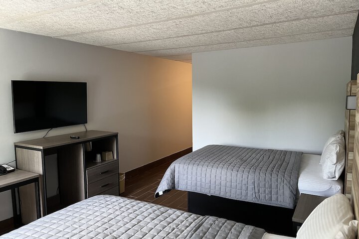 Room 27 of 36