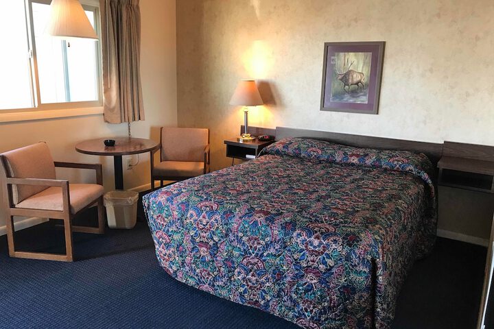 Room 30 of 46