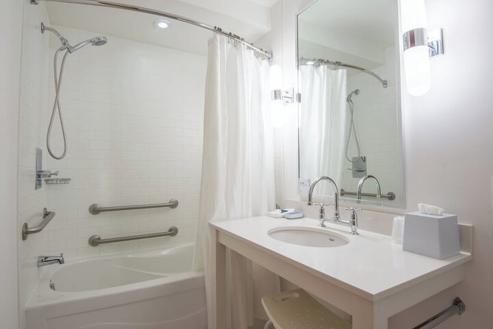 Four Points by Sheraton Saskatoon