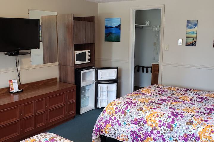 Room 44 of 115