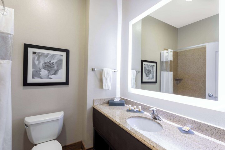 Room 14 of 49