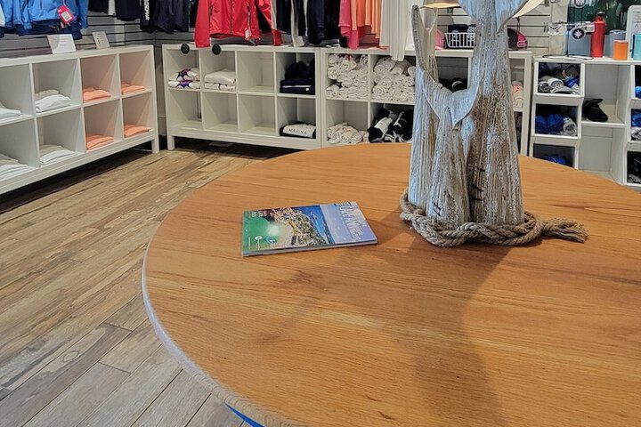 Gift Shop 138 of 146