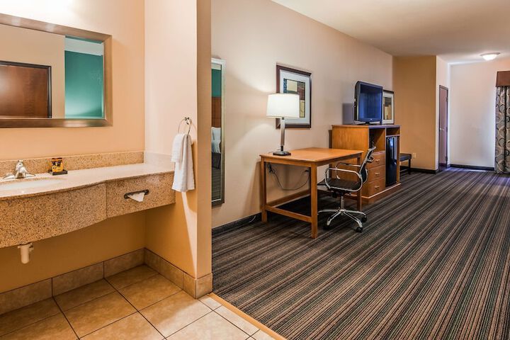 Room 15 of 20