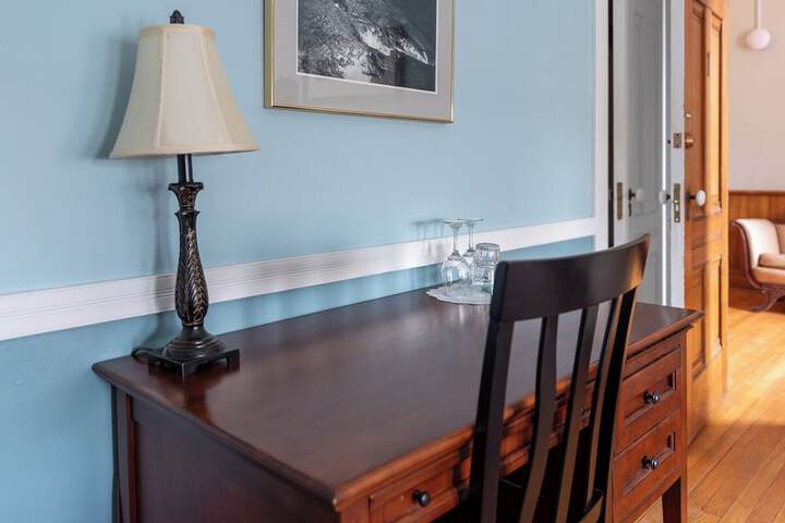 Room 20 of 76