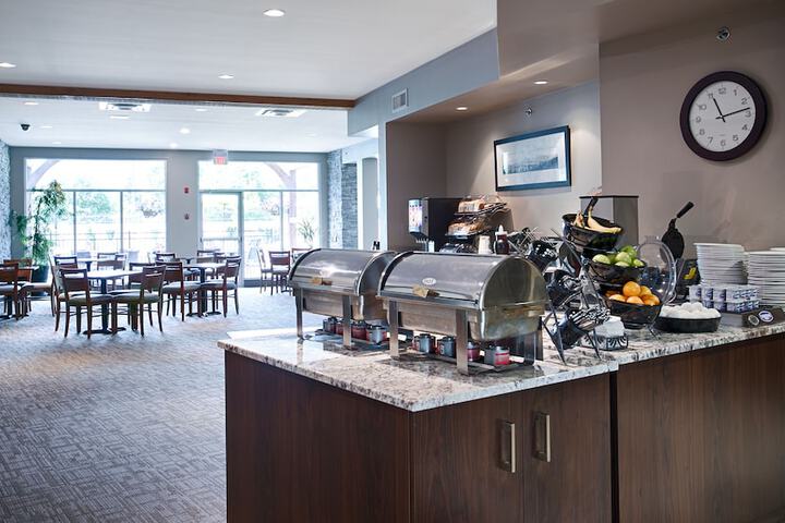 Breakfast/Coffee Service 56 of 64
