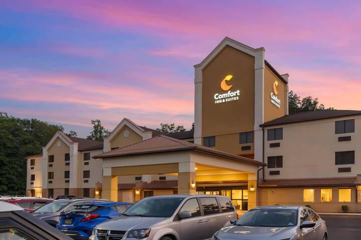 Comfort Inn & Suites LaVale - Cumberland
