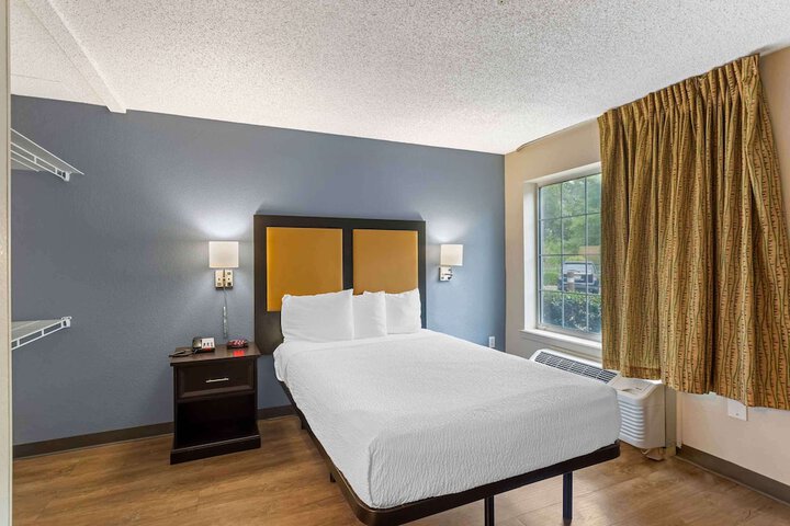 Room 15 of 30