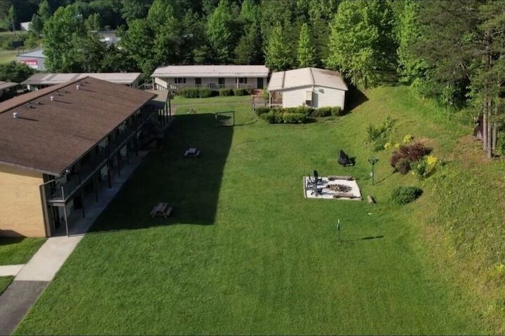 Blue Sky Inn
