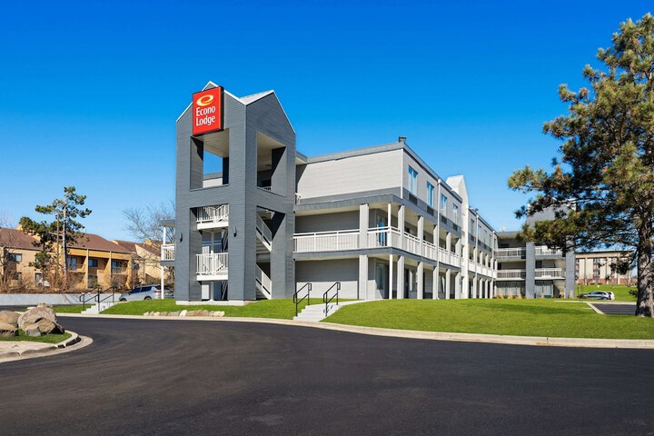 Hotel 3 of 58