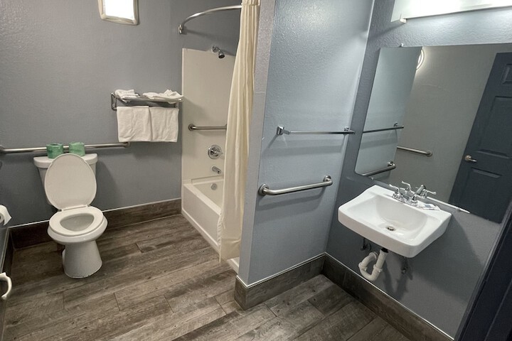 Room 7 of 22