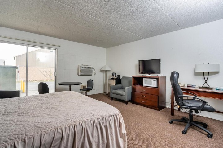 Room 11 of 31
