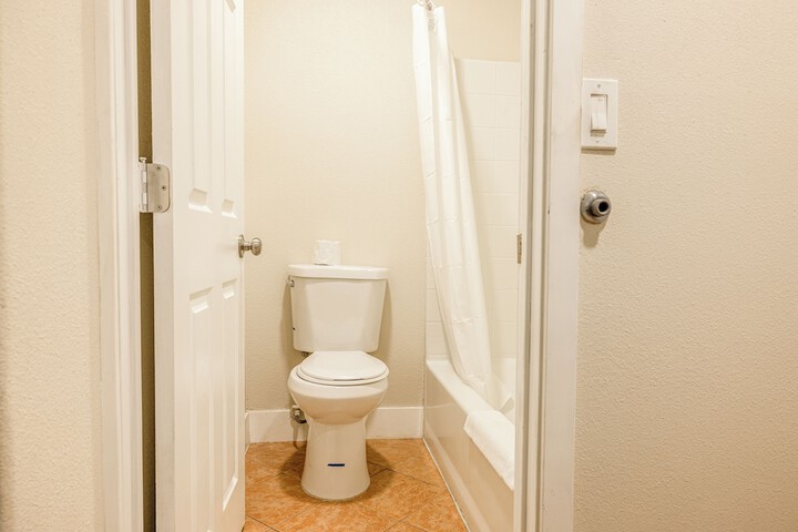 Hotel Avenida Victorville I 15