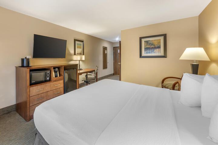 Best Western Plus Atrium Inn