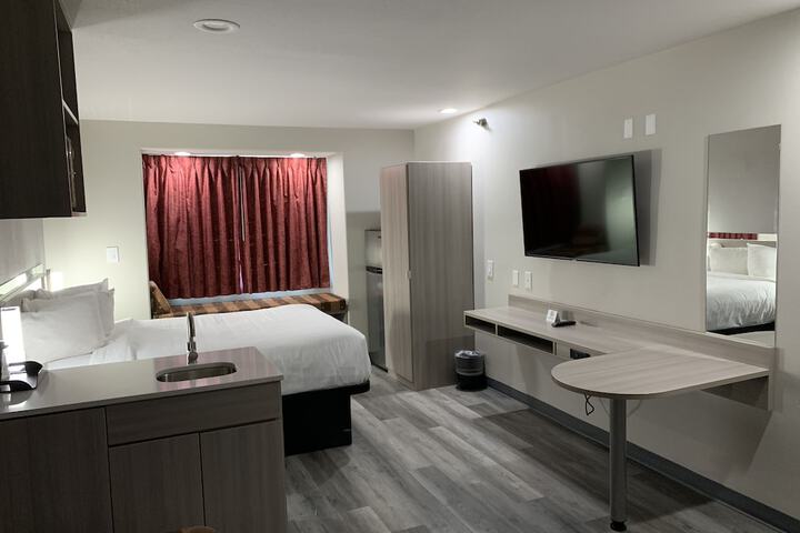Room 21 of 29