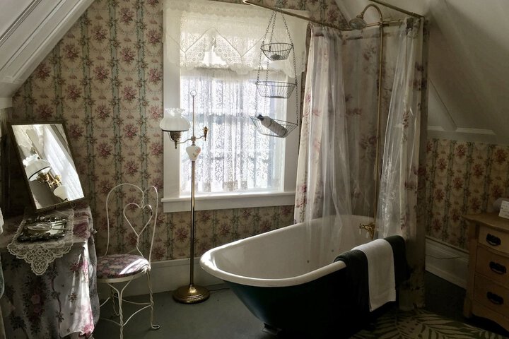 Room 18 of 41