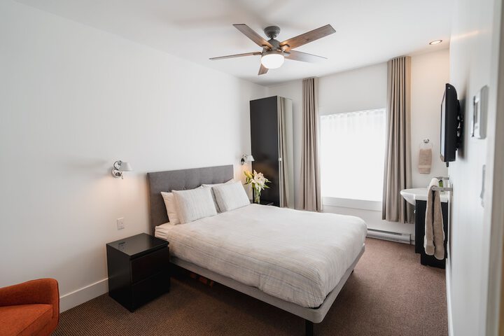 Room 46 of 69