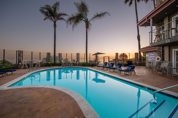 Inn at the Cove