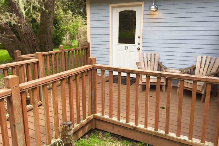 Alexanders Lodge