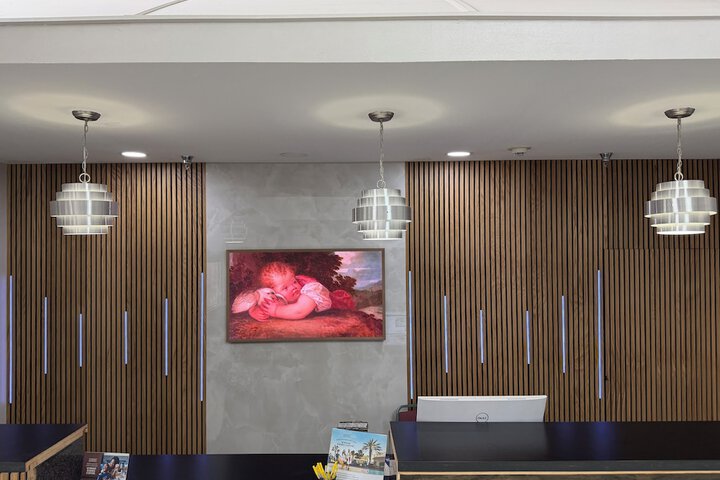 Days Inn & Suites by Wyndham Morris / I-80