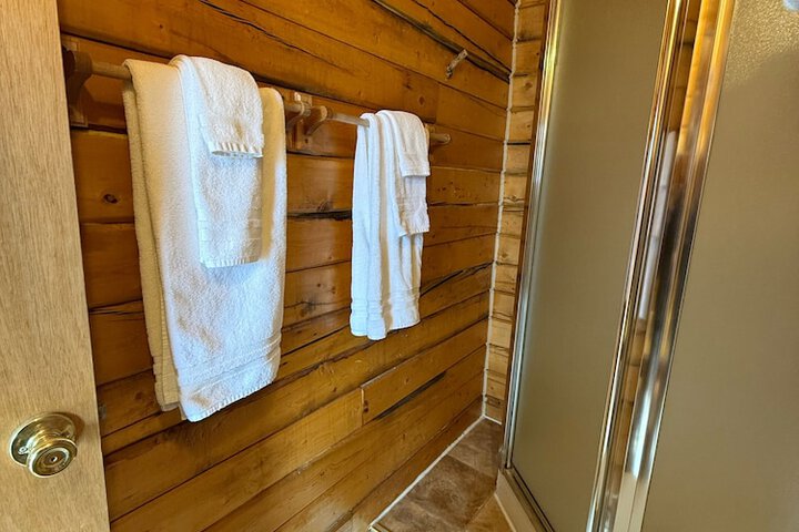 Earthsong Lodge