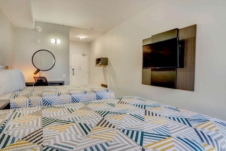Room 16 of 35