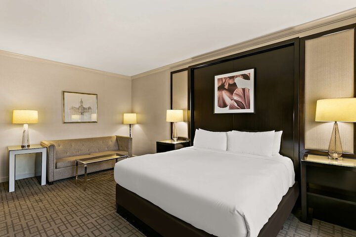 Room 53 of 72