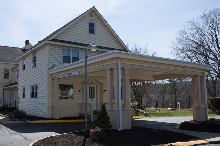 Econo Lodge Sturbridge Route 20