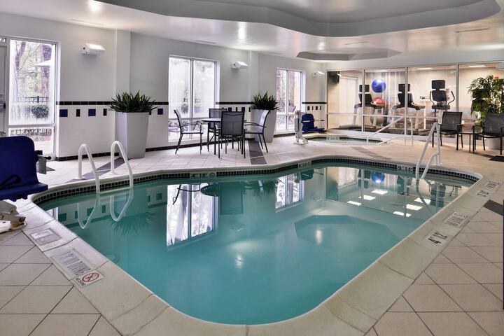 Pool 4 of 27