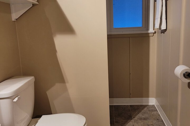 Room 65 of 83