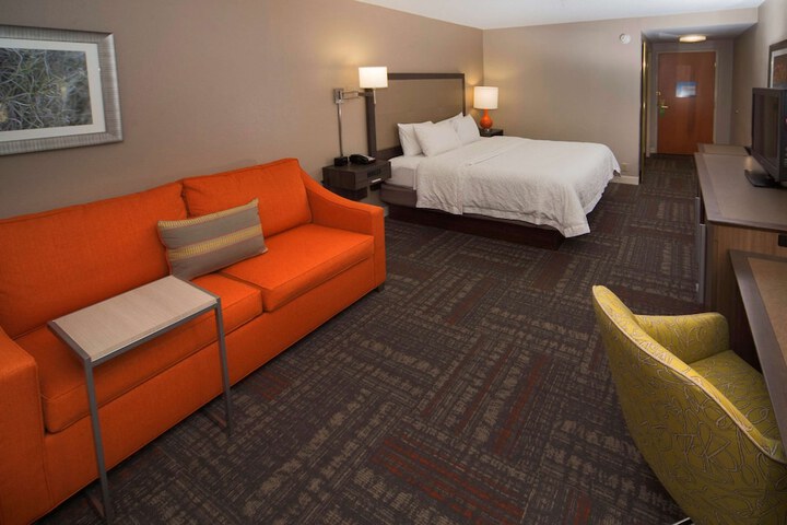 Hampton Inn & Suites Valdosta / Conference Center