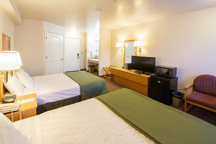 Room 8 of 16