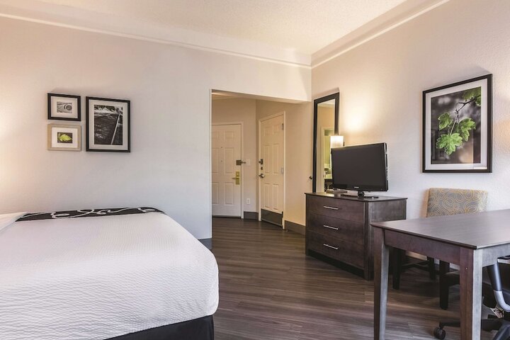 Room 22 of 45