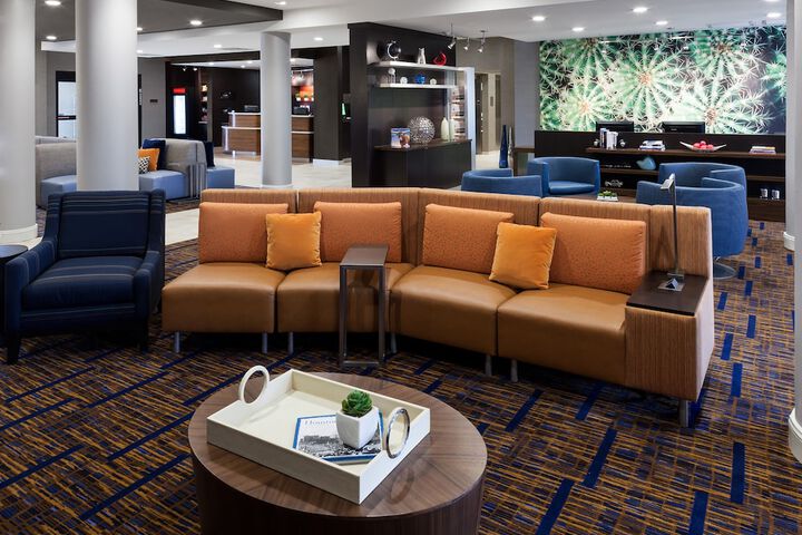 Courtyard by Marriott Houston North / Shenandoah