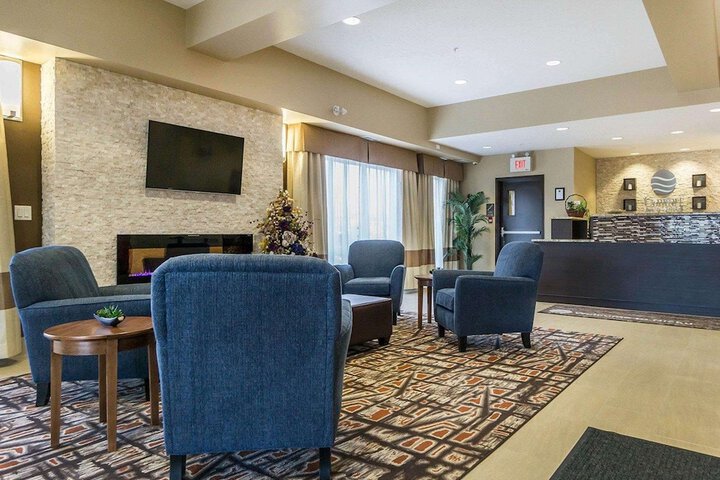 Comfort Inn & Suites Edmonton International Airport