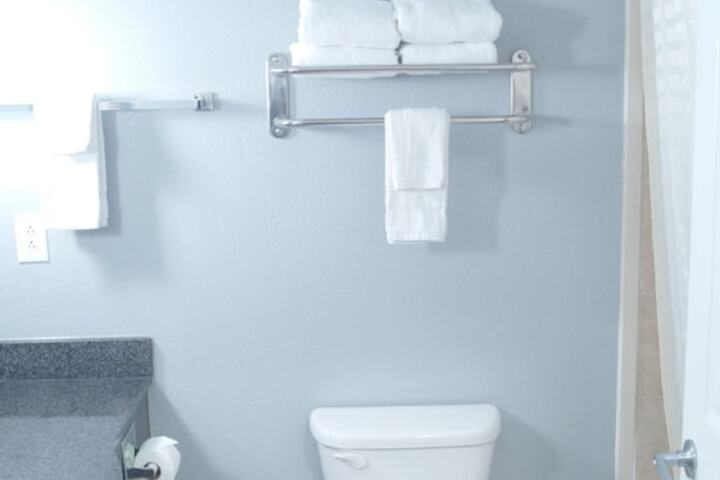 Room 11 of 21