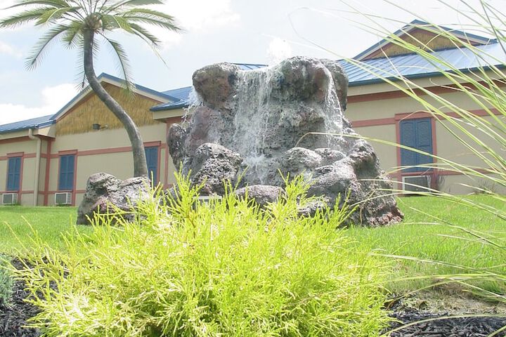 Wildwood Inn Tropical Dome & Theme Suites