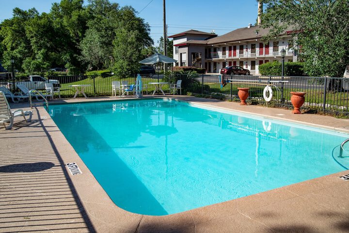 Pool 8 of 28