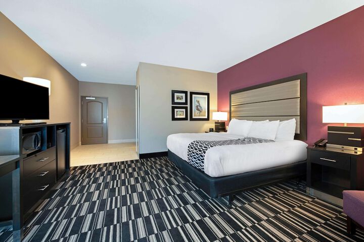 Room 13 of 26