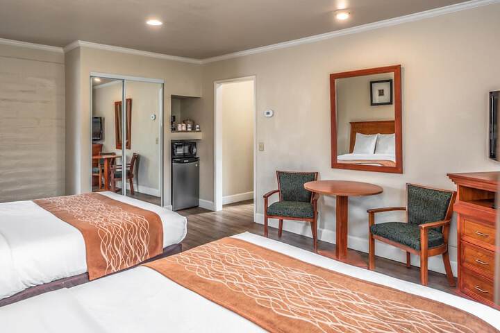 Room 30 of 53