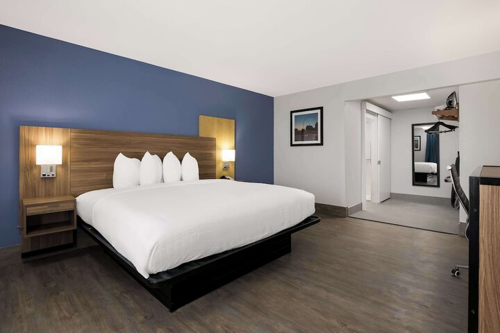 Room 18 of 31